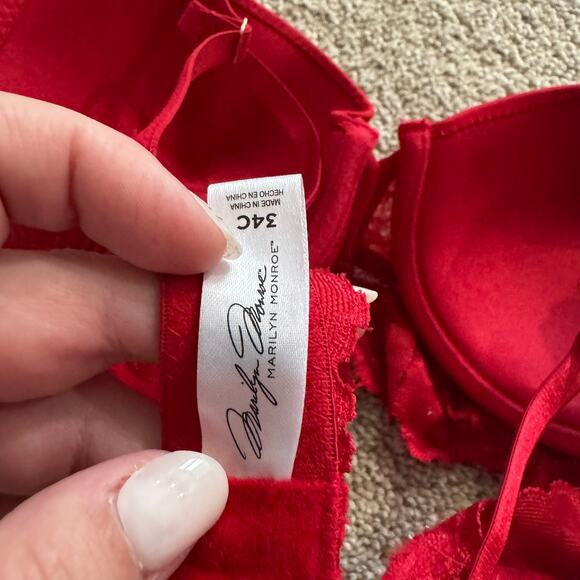 Marilyn Monroe Longline Padded Underwire Bra w/ Red Lace Women's Size 34C - Picture 6 of 7